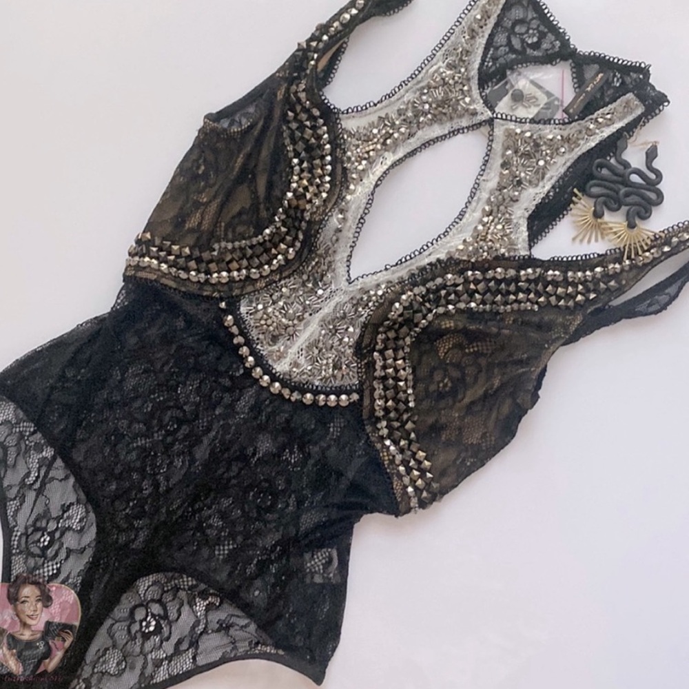 Nasty Gal Shining Armor Beaded Lace Bodysuit Size Small